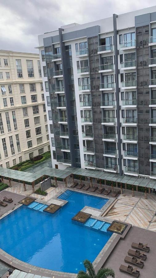 81 Newport Boulevard Cluster 4 - 8F Across Naia Airport, Terminal 3 Pasay Exterior foto