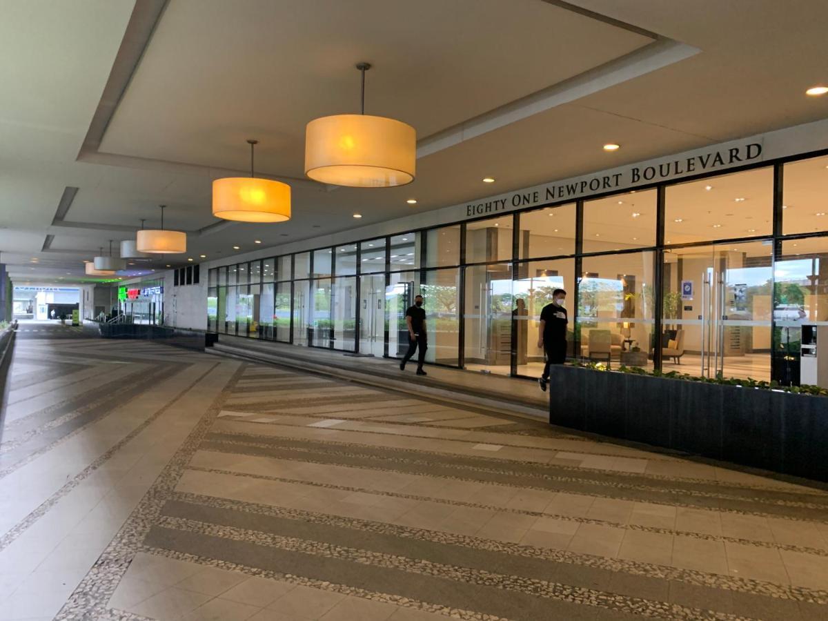 81 Newport Boulevard Cluster 4 - 8F Across Naia Airport, Terminal 3 Pasay Exterior foto